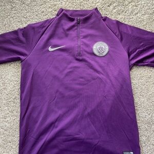 Men’s medium Nike Manchester City FC purple fleece sweatshirt